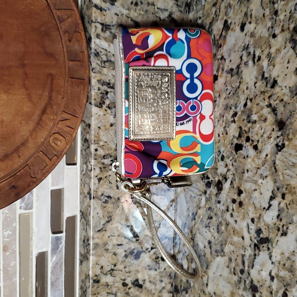 Vintage Coach Wristlet Poppy Collection